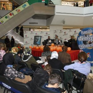 Kadına Yönelik Şiddet Konusu Masaya Yatırıldı